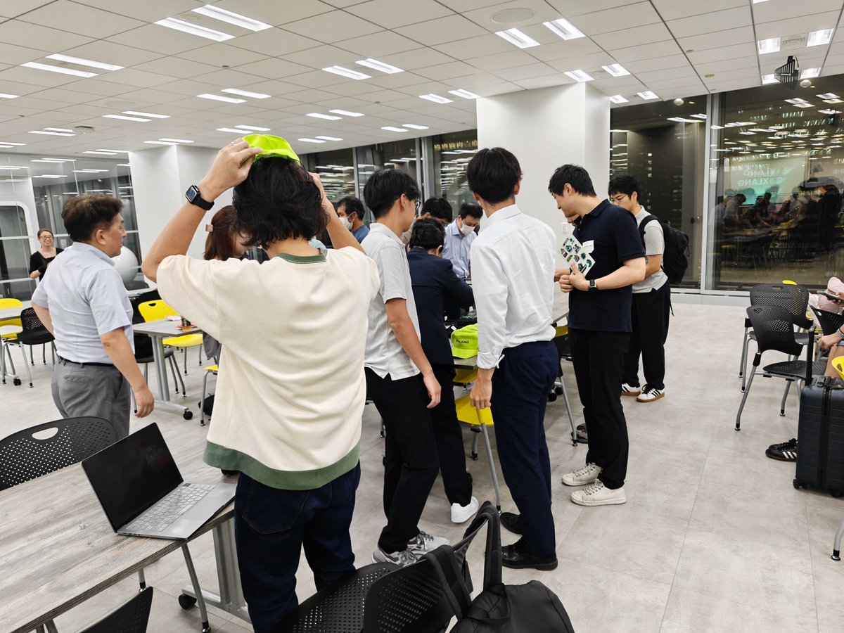 🌏 BoxLang in Japan – Day 2!🇯🇵

Today, BoxLang is taking the stage with another local Java developer group, talking about why the future is dynamic for modern developers with BoxLang. We continue our mission to spread the word around the globe. The future is now!

#BoxLang #Java