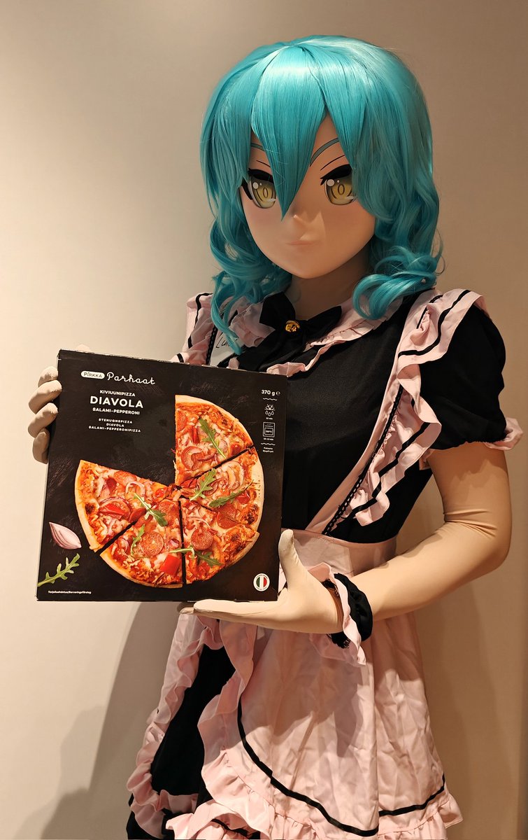 yukithekuroneko's tweet image. Poor student maid kigu