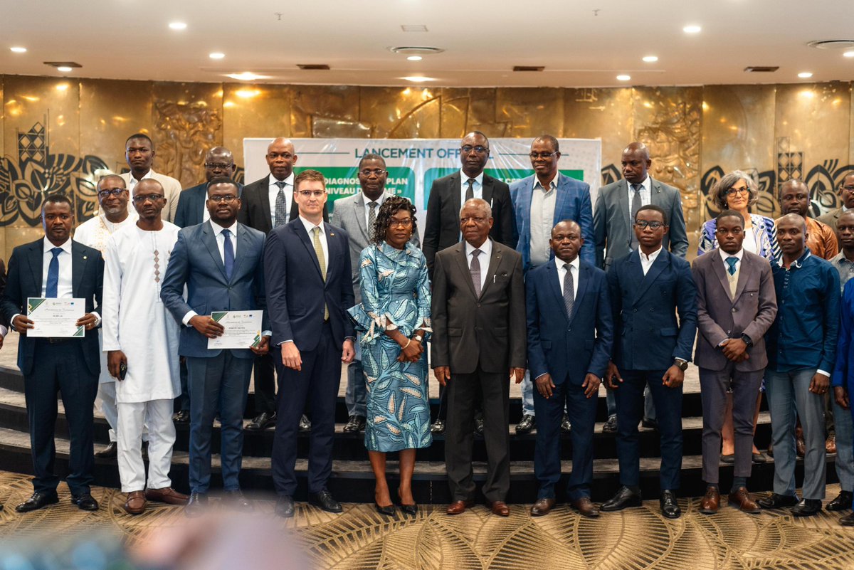 HauqeTogo's tweet image. Ce 21 août 2025, @HauqeTogo a lancé officiellement les guides de certification &amp;amp; de traçabilité pour les TPME togolaises, avec l’appui du Programme Procomp de la @giz_gmbh. L’objectif est de contribuer à l’amélioration de la compétitivité de ces TPME.
#HAUQE #Procomp #Qualité