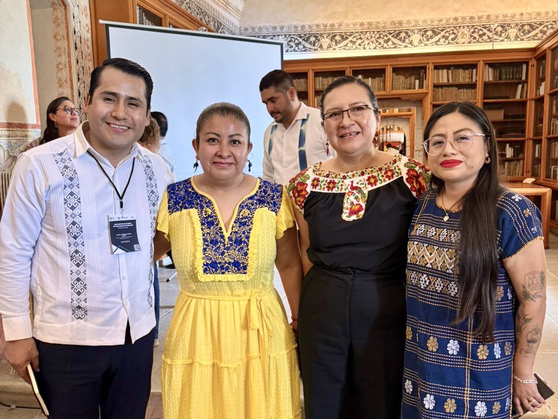 defensoria_oax's tweet photo. El Director General de la Defensoría Pública del Estado, asistió al Encuentro Nacional de Fiscales Electorales, para intercambiar experiencias y reforzar las estrategias orientadas a la protección de los derechos político-electorales de las mujeres. https://t.co/LLRuVvAi2D