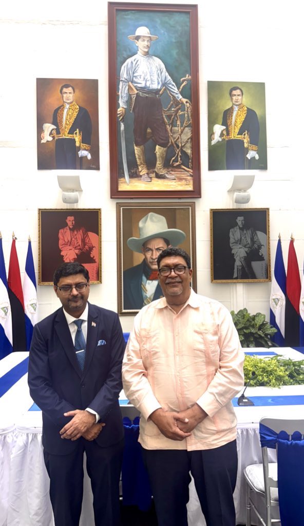 IndiainPanama's tweet photo. 🇮🇳 India Nicaragua 🇳🇮 
|| Meeting the Foreign Minister ||

Ambassador  met the Foreign Minister of Nicaragua H.E. Valdrack Ludwing Jaentschke

They discussed about: 

🔹Multilateral Cooperation 
🔹Welfare of Indian Diaspora 
🔹Scholarships and Training 
🔹Quick Impact Projects https://t.co/tSS8oYvcxC