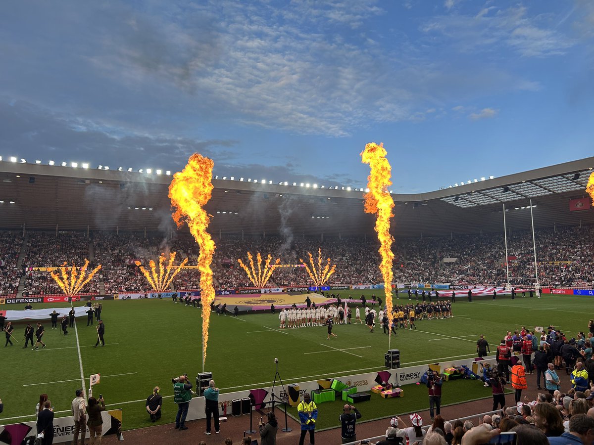 Superb game and superb atmosphere tonight at the Stadium of Light for the opener in the #RWC2025 for <a href="/RedRosesRugby/">Red Roses</a> 

Great advert for the game and for Sunderland and the wider North East. Privilege to have been there. <a href="/NorthEast_CA/">North East Combined Authority</a>