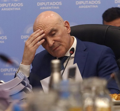 Cuando rogás que nadie pregunte quién fue el que les presentó a Spagnuolo a los hermanitos Milei.