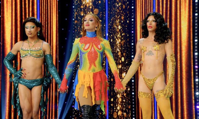 Gayzord 🤖🏳️🌈 (@gayzord_) on Twitter photo Todos concordam que essa é a santíssima trindade Drag Race BR 2
<a href="/adora_black_/">EQUEMNÃOADORA?</a> <a href="/donabhelchi/">Bhelchi</a> <a href="/arubynox/">Ruby NOX 🦚</a> Todos concordam que essa é a santíssima trindade Drag Race BR 2
<a href="/adora_black_/">EQUEMNÃOADORA?</a> <a href="/donabhelchi/">Bhelchi</a> <a href="/arubynox/">Ruby NOX 🦚</a>