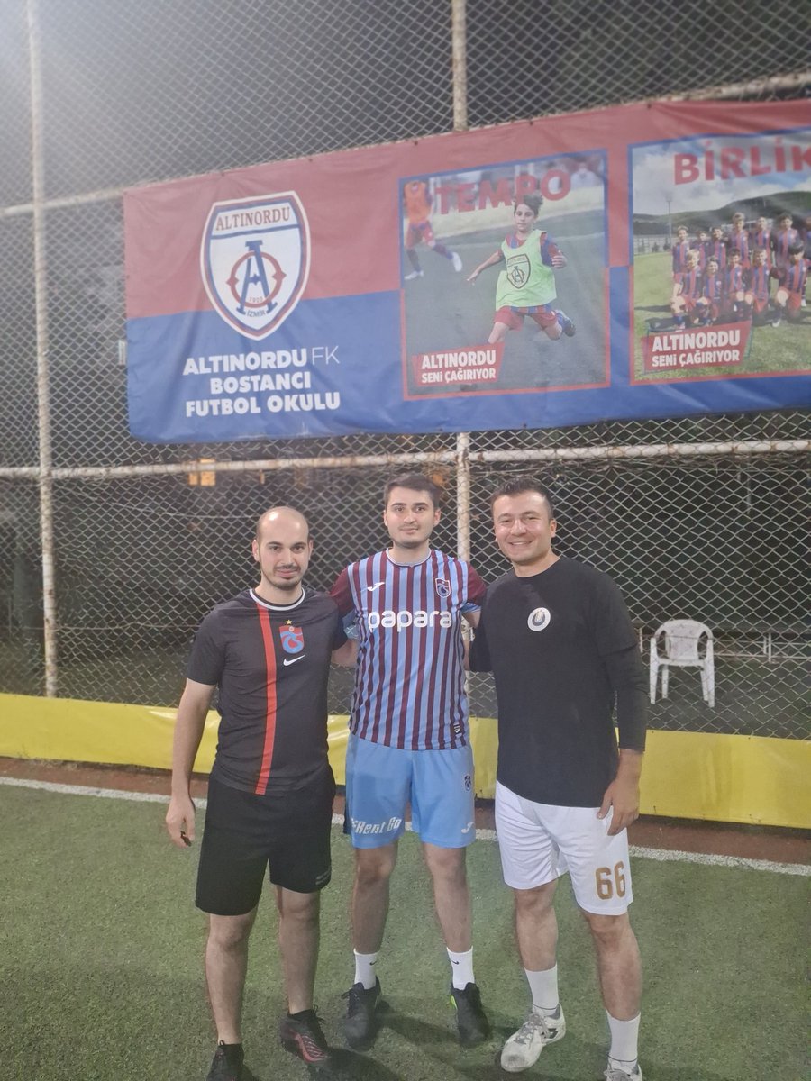 Bu ekibin değişmeyen tek özelliği yeteneksizliği İstanbulu da fethettik dkdjdjjsj