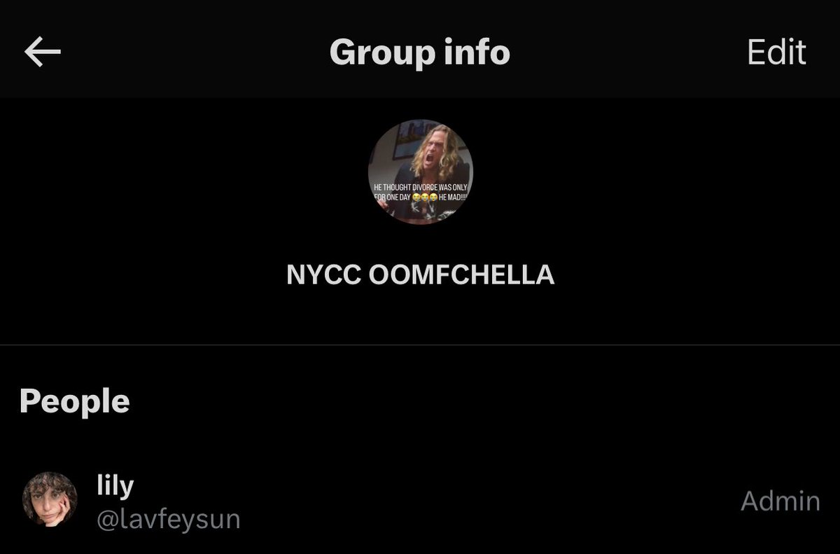 hello nycc iwtv mutuals, reply if you’d like to be part of a little gc!