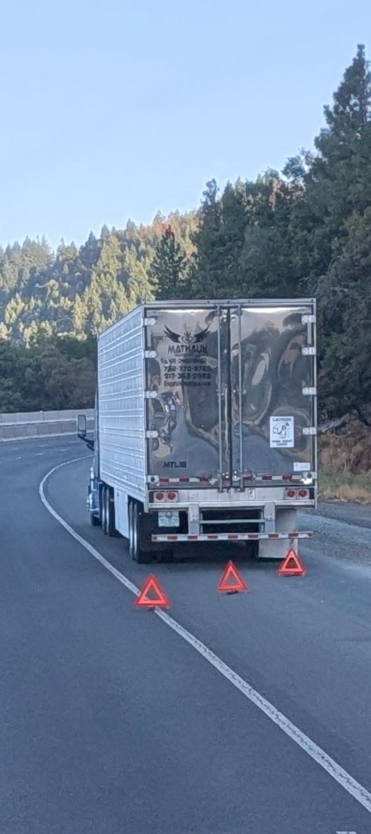 GovtKnowsBest's tweet photo. @SecRubio They are a danger and hazard. They don't even know how to correctly place their reflective triangles. https://t.co/5HEhhKiXGw