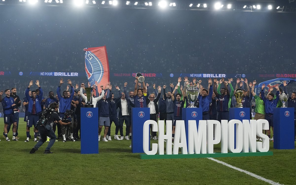PSG_inside's tweet photo. HI5TORIQUE. https://t.co/rNDwplVOxJ