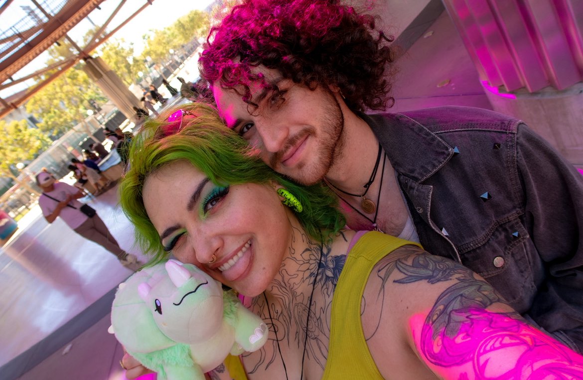 AustenMarieTV's tweet photo. Ig had a "post a photo with your partner cause you can" and i just love this human so much oh my goddddd https://t.co/j4XBsBV5Lc