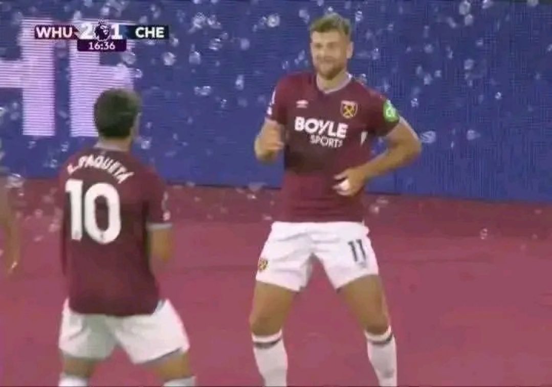 WHAT TYPE OF DANCE IS THIS??? 😂😂😂