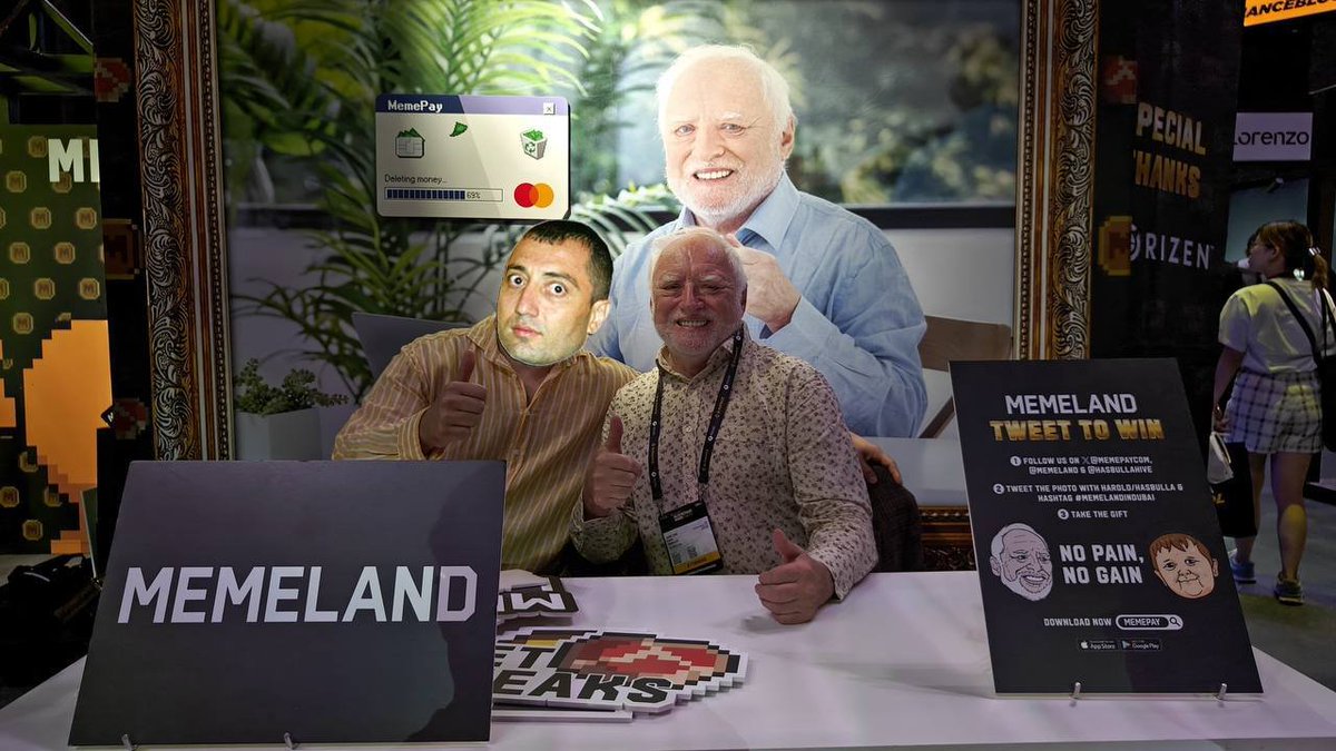 RektBase's tweet photo. @pain @litecoin I got a pic with you and you don't follow me?! https://t.co/A4qlJIWulF