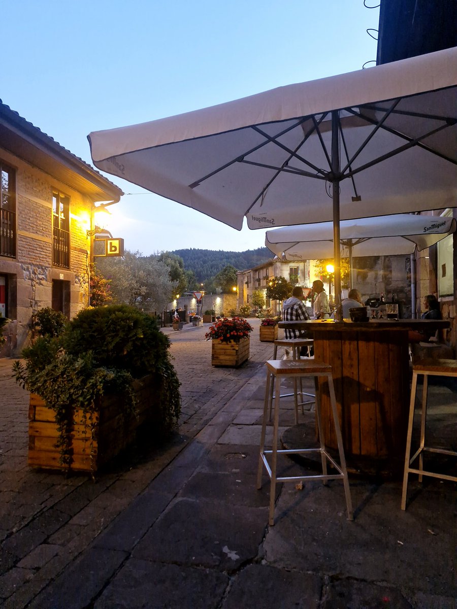 Hoy se salió por el pueblo, parece que los invasores mesetarios van remitiendo