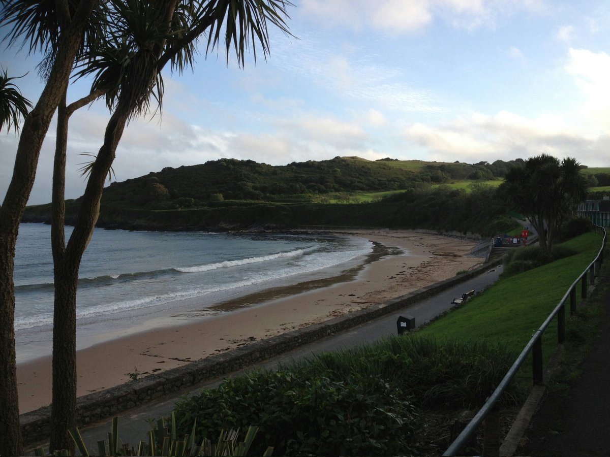 Jack049's tweet photo. @DanielOwens1979 ....plenty more for you to see...#Swans #Swansea #Gower #LanglandBay #ThreeCliffsBay #RhossiliBay enjoy your stay....safe journey home. https://t.co/0KVlLAYa0H