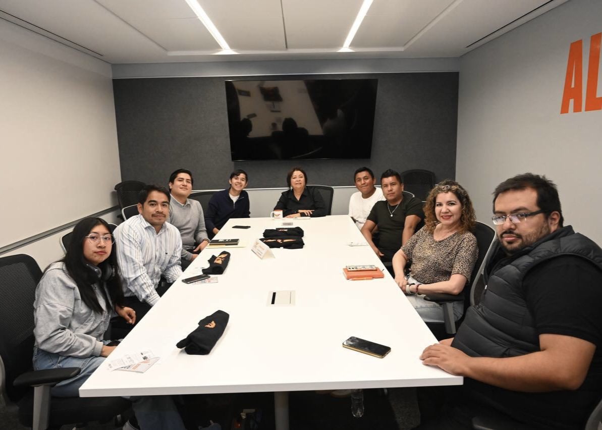 Este viernes conversamos con Jóvenes MC Texcoco y la diputada federal Laura Hernández (<a href="/DipLauraDDHH/">Laura Hernández</a>).

Siempre da mucho gusto darle la bienvenida a nuevos perfiles que se suman a nuestro movimiento. 👊🏽🍊