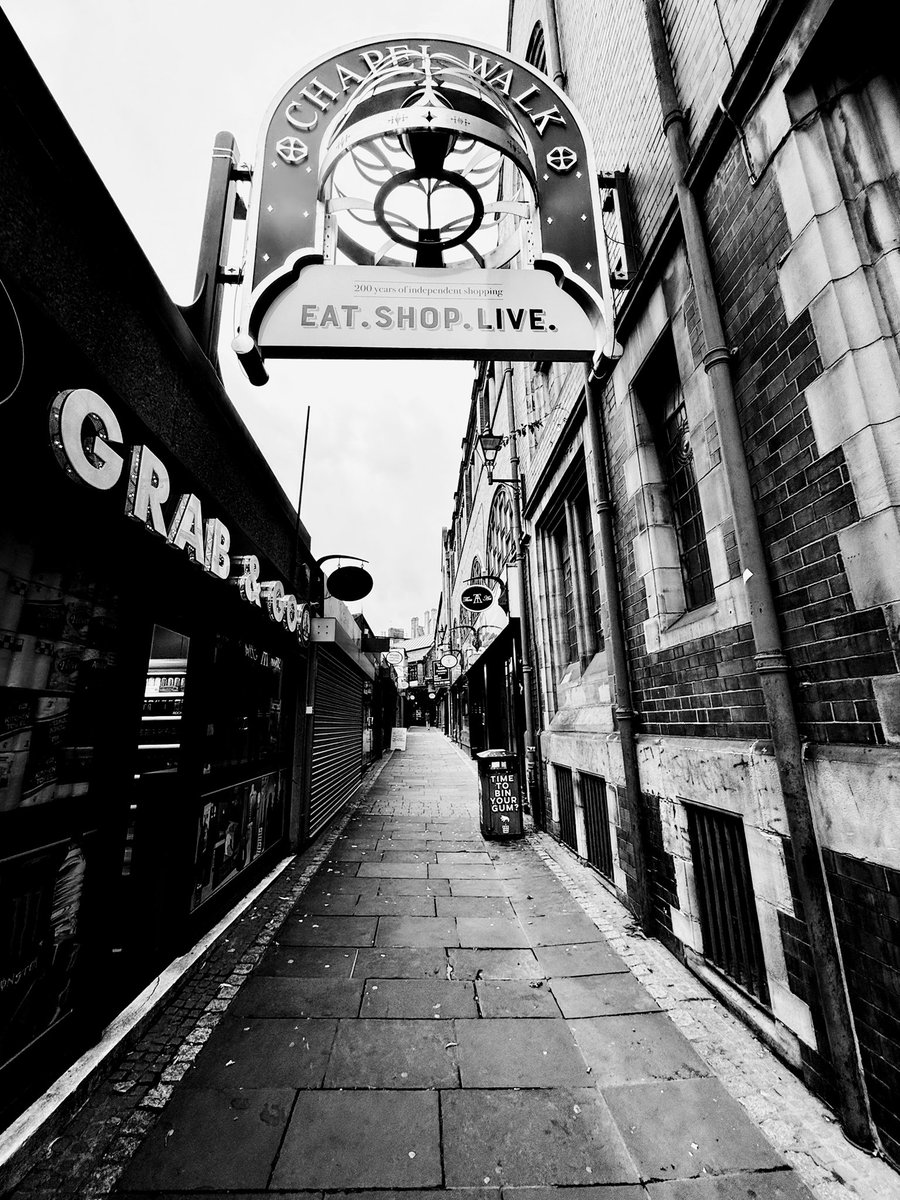 PVVSheff's tweet photo. Chapel Walk, Sheffield 8am https://t.co/v1nKpihVOV