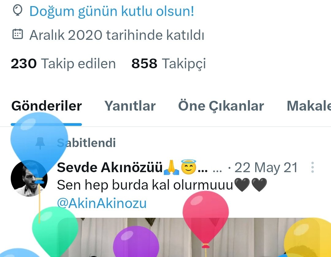 Balonlarım vaarr Hoşgel yeni yaşımm
Çokk uzuuun zaman sonra yeniden burdayımm🎊