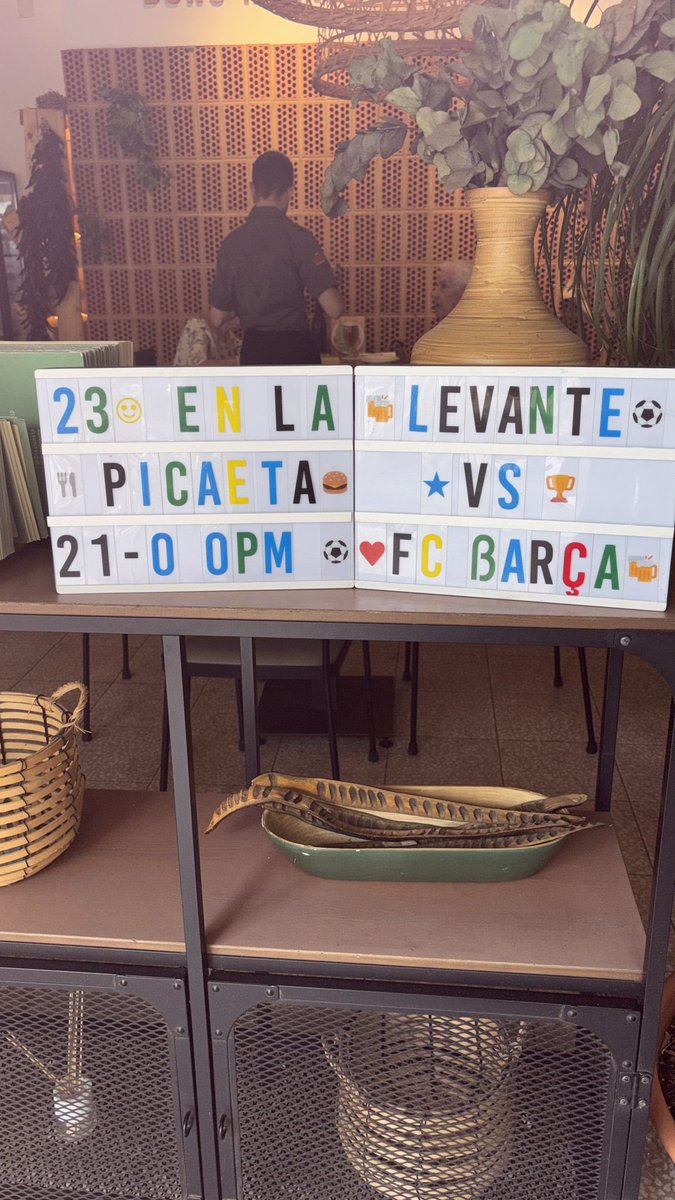 Bar La Picaeta tweet media