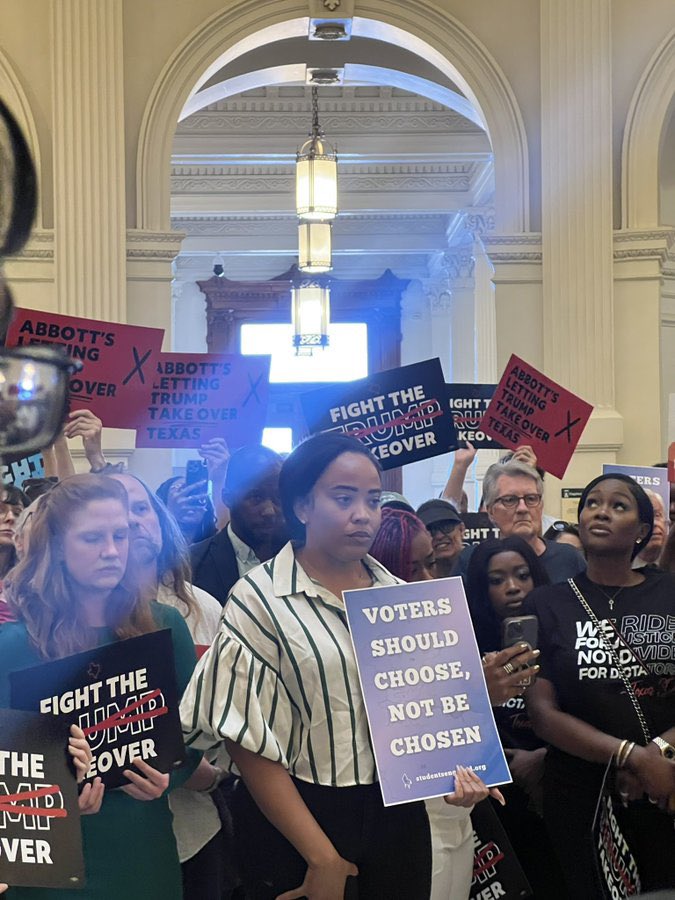 #Resist #CombatTrumpism #WinTheVote26 #VoteBlue #wtpBLUE WE THE PEOPLE wtp2835
 
The Texas-California battle is just the start of a war over congressional district boundaries. Trump wants to steal from Democrat voters “100 more seats” in Congress
Florida, Ohio, and Indiana will