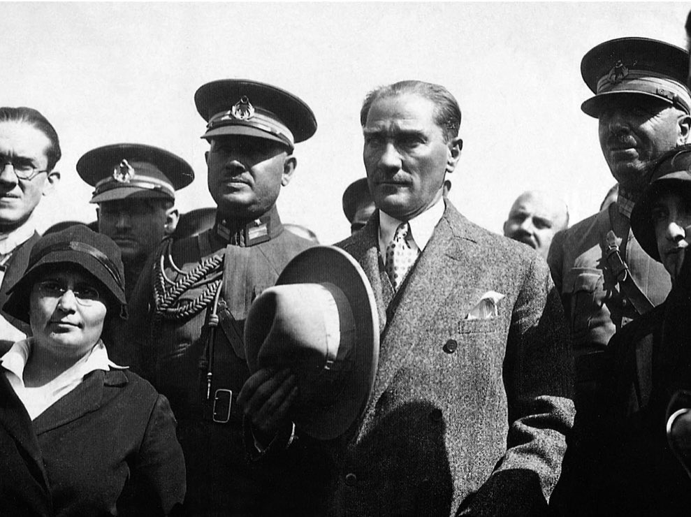 23 Ağustos 1925 :
Kastamonu’da bir devrim başlıyor