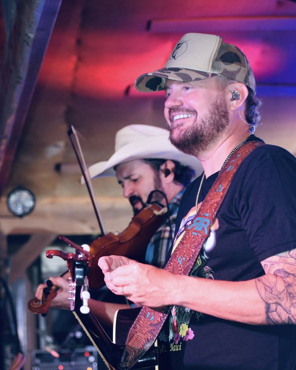 OpBBQRelief's tweet photo. When disaster struck Kerrville, TX, a volunteer—Randy Rogers’ wife—joined our cooksite as a volunteer.
❤️ That moment led @randyrogersband to raise $18K+ for OBR through merch + fan donations. Grateful for this friendship & support! 🙌
#WhyWeBBQ #HealingPowerOfBBQ https://t.co/iuBWxfUp1I
