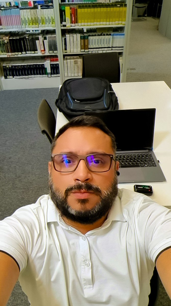 RealFreitas's tweet image. O #sextou está diferente. Bom final de semana meu povo! #FoconoFoco 🎯