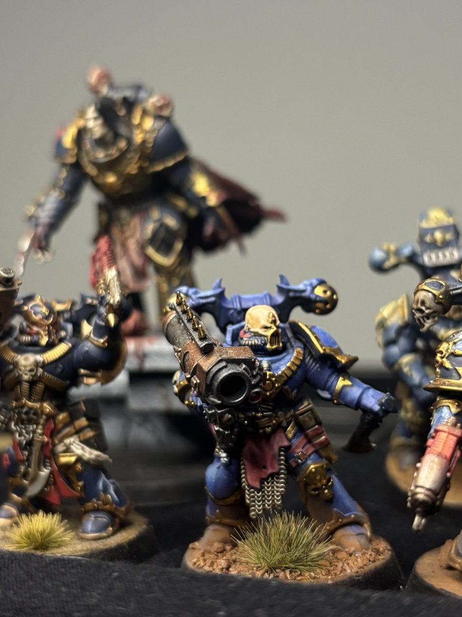 beardshock's tweet photo. "Somos los hijos de la medianoche, y el miedo es nuestro dominio." #Warhammerpainting #warhammer40000
#WarhammerCommunity
#WarhammerArt #warhammer https://t.co/8YkdePXGO7