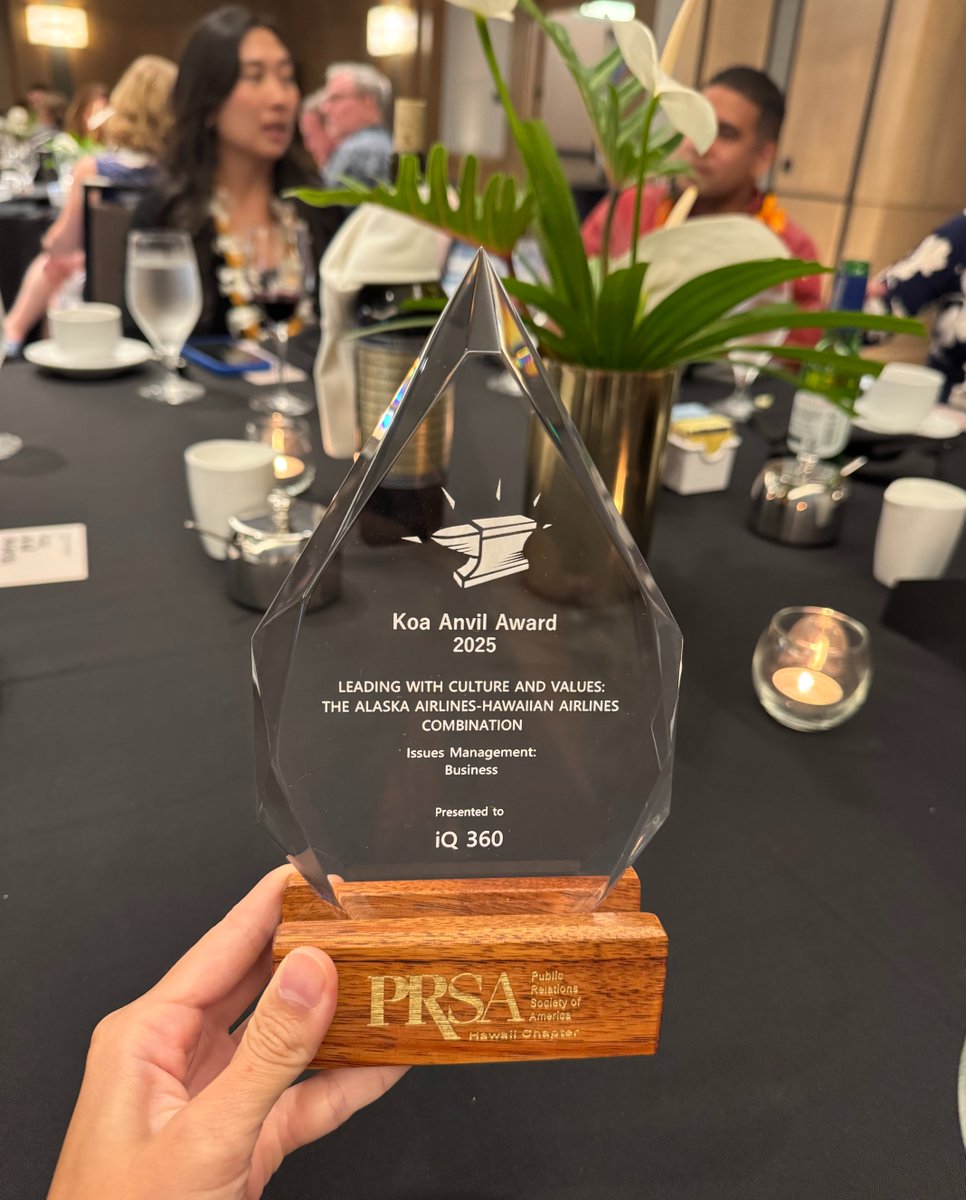 iQ360pr's tweet photo. Mahalo to @PRSAHawaii  for the Koa Anvil Award in Issues Management for our work with @AlaskaAir + @HawaiianAir! ✈️ We had a great night celebrating with the team and continue to support the brands’ partnership through values-driven communications and public affairs. https://t.co/z1ST9anLz9