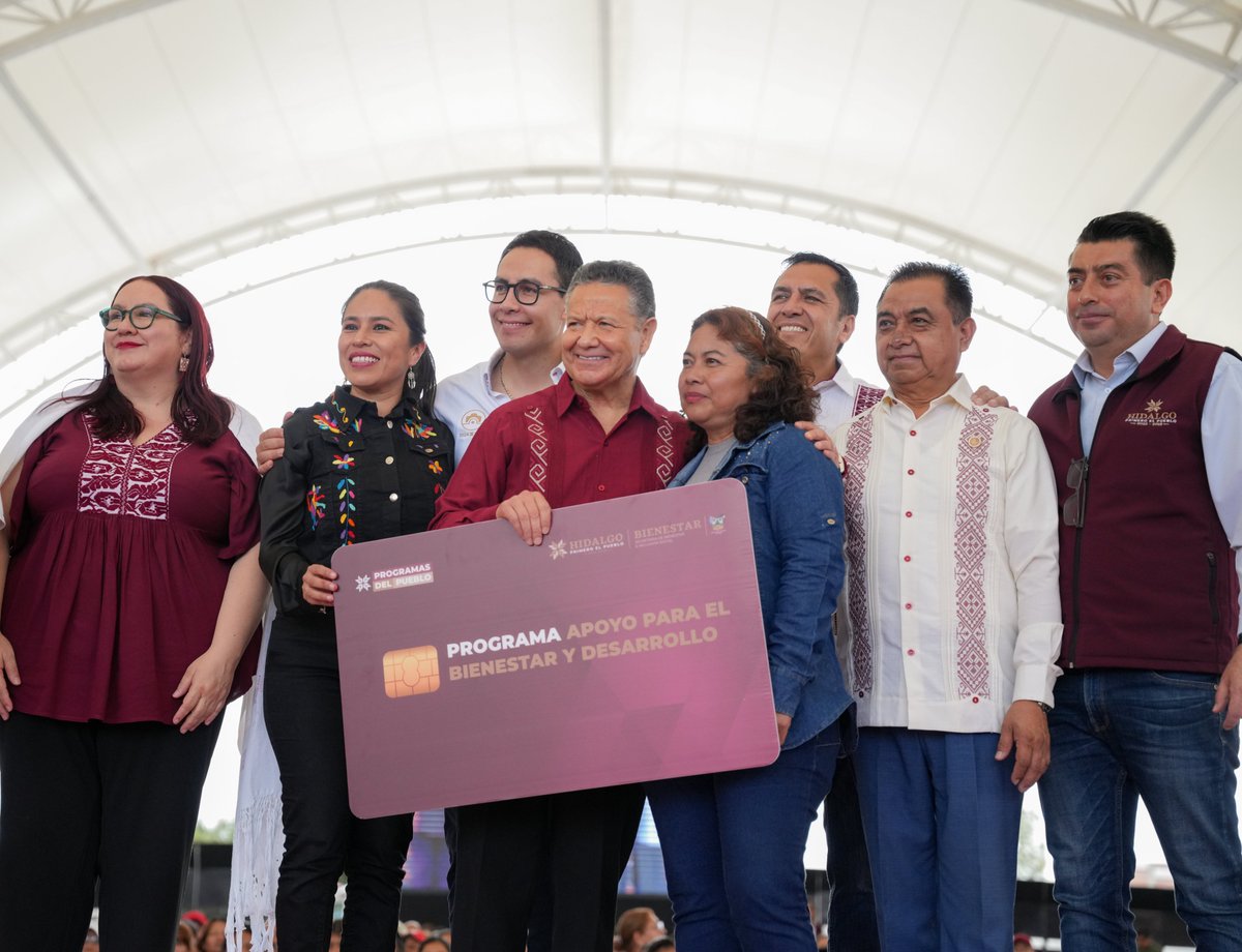 juliomenchaca_'s tweet photo. Con los #ProgramasDelPueblo, Ana, Julia, Isamar, Reinalda, Fausto, Yocundo, Esther y miles de familias en #Hidalgo reciben el impulso para hacer crecer sus proyectos, mejorar sus ingresos y vivir con mayor dignidad.

¡La transformación va a toda marcha!

@Bienestar_Hgo 

#PrimeroElPueblo