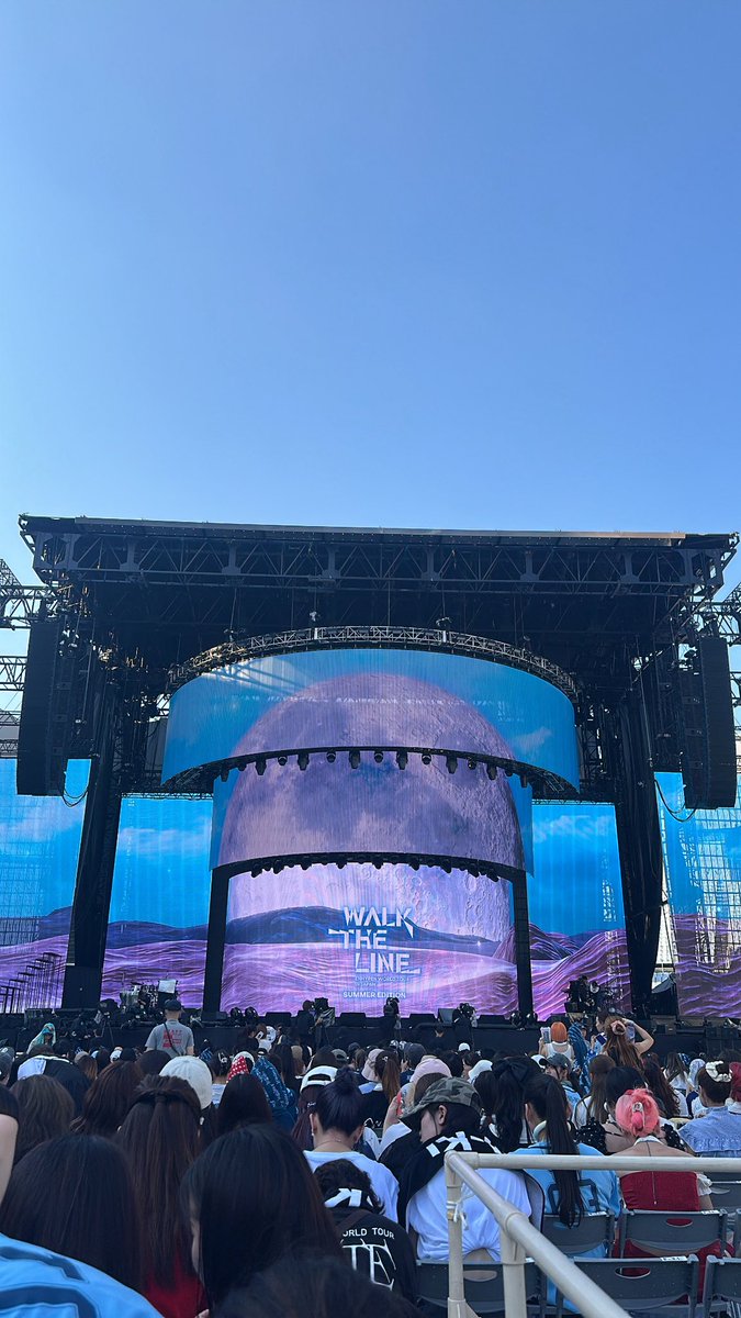 anc_c23's tweet photo. 今更ながら8月の2.3日、ENHYPENのスタジアムライブに行ってきました✨
いつも何かしらの事情があってライブ見送ってて、やっと行けました♡(๑♡ᴗ♡๑)
XGも今ライブお休み中だったのでこの機会を逃さまいと焼かれて証明してきましたゾ。早くXGちゃんとも会いたいなぁ〜。連番してくれてありがとう💜 https://t.co/brLOGEwhMj