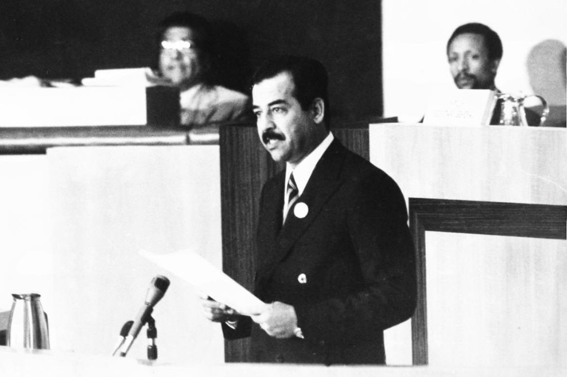 #صدَّام_حسين_المجيد
عِزْوَةُ المَرَاجِل، وَفَخْرٌ فِيْ تَارِيْخِ كُلِّ المَحَافِل ،،،