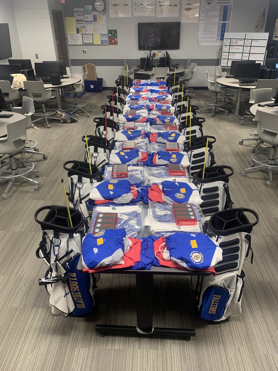 os_falcon_golf's tweet photo. 🔥Gear Day 2025🔥
#OnePositive #LookGoodPlayGood https://t.co/2MTH0Njoa1