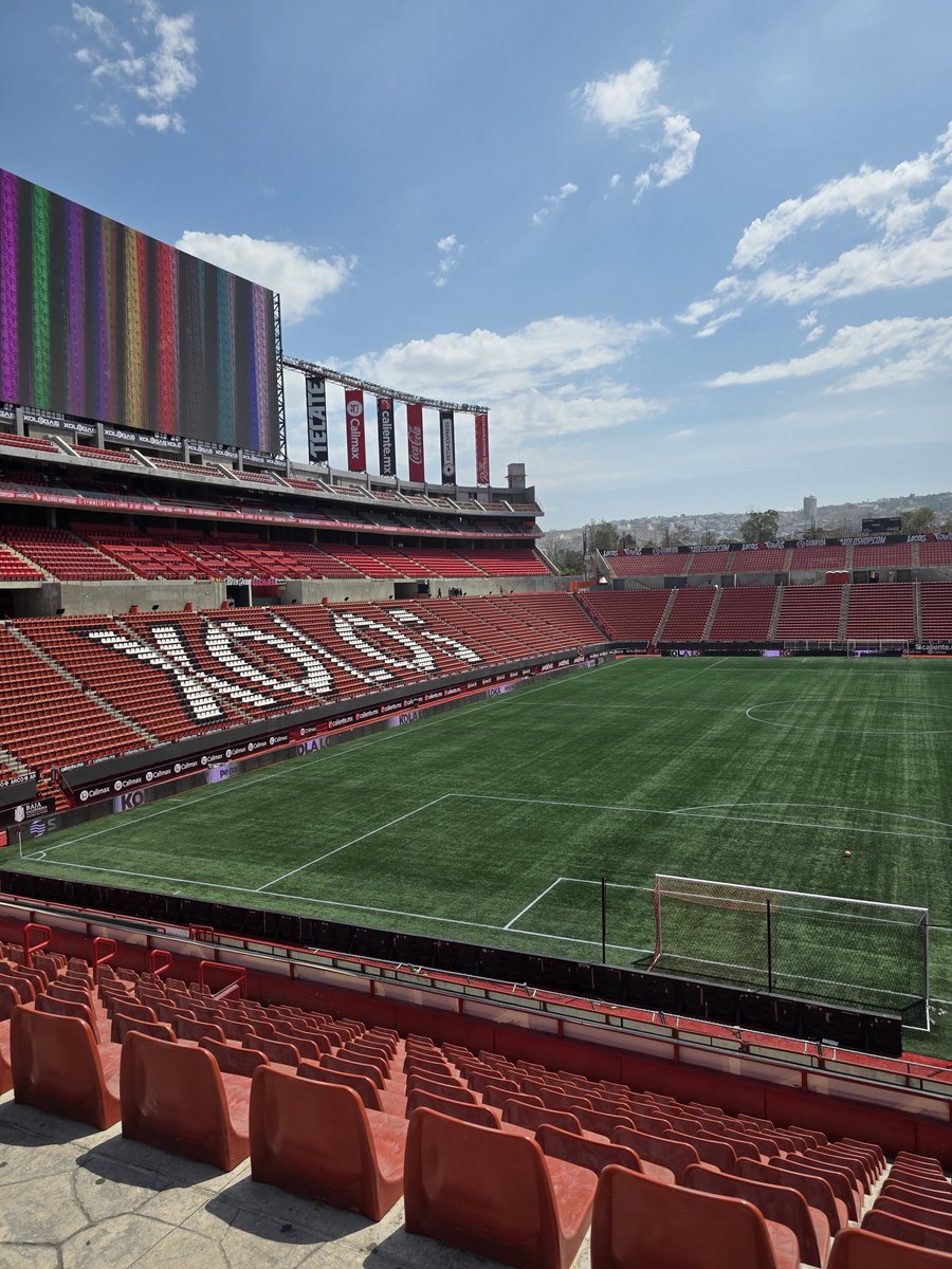 Nueva Ciudad, Nuevos Colores, Misma Pasión.
#PositivismoRambal llego a la Frontera.
#BenditoFutbol