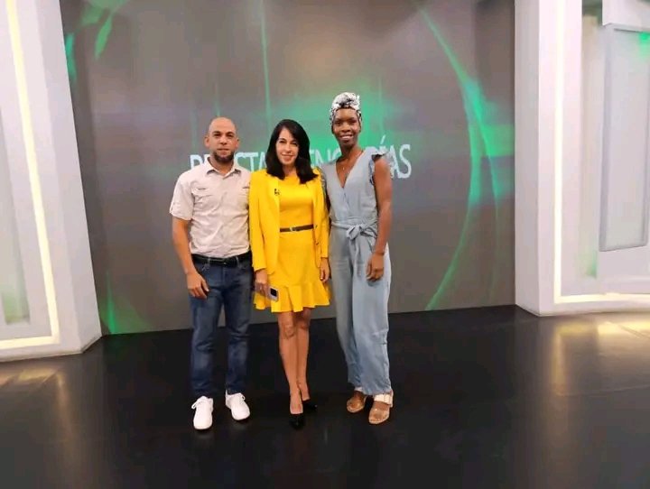 GEIC_DICE's tweet photo. Hoy: Directivos y especialistas de Cubatel Soluciones Tecnológicas en la Revista Informativa “Buenos Días”, compartieron los proyectos y programas claves que está liderando la entidad para impulsar la #TransformaciónDigital en #Cuba.
#CubatelSA
#GEIC_DICE
#GEIC10moAniversario https://t.co/MYC2vOuBFL