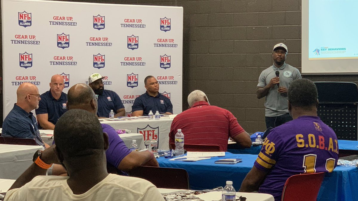 Grateful to be part of NFL Alumni Training Camp: Educational Workshop for Fathers. Stay tuned for more events with NFL Alumni that celebrate and support fatherhood. #FathersInTheGame <a href="/TNHumanServices/">Tennessee Department of Human Services</a>