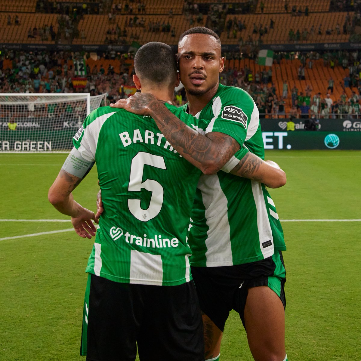RealBetis's tweet photo. 𝑰𝒎𝒑𝒆𝒓𝒊𝒂𝒍𝒆𝒔. https://t.co/jRP8JK6sH6
