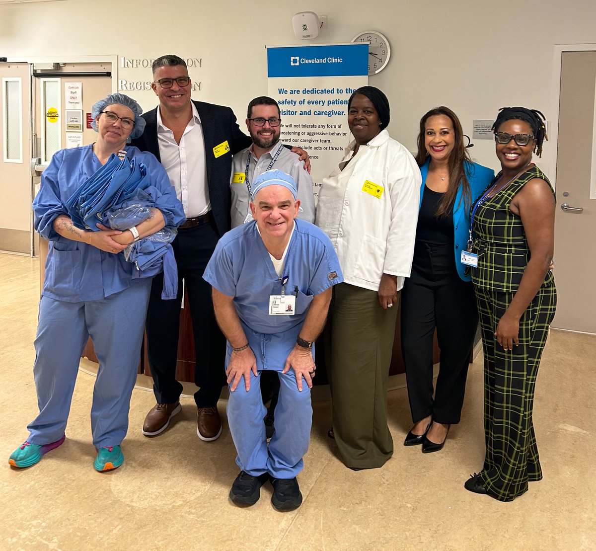 Lindsey_HTC's tweet photo. Thank you @ClevelandClinic Weston for the warm hospitality today 🤝 Excited for partnership opportunities for our Surgical Tech and Central Sterile students, creating career pathways, hands-on experience, and future job opportunities. #YourBestChoiceMDCPS #StepUpToSuccess https://t.co/jgxrMWUNt3