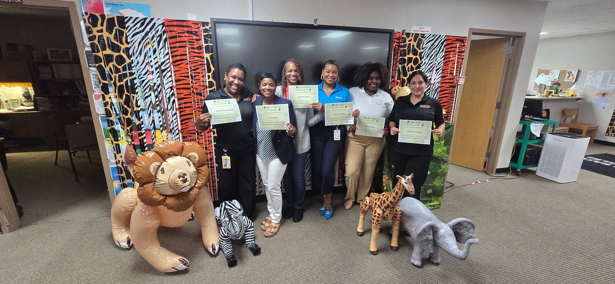 DCSD_Secondary1's tweet photo. ✨Our Special Education &amp; EL Coordinator joined colleagues from across the district for an amazing week at Jim Knight’s Instructional Coaching Institute hosted by Metro East GLRS! Excited to bring back strategies that will strengthen support for teachers &amp; students. #GLRS https://t.co/azIWD8u0b1
