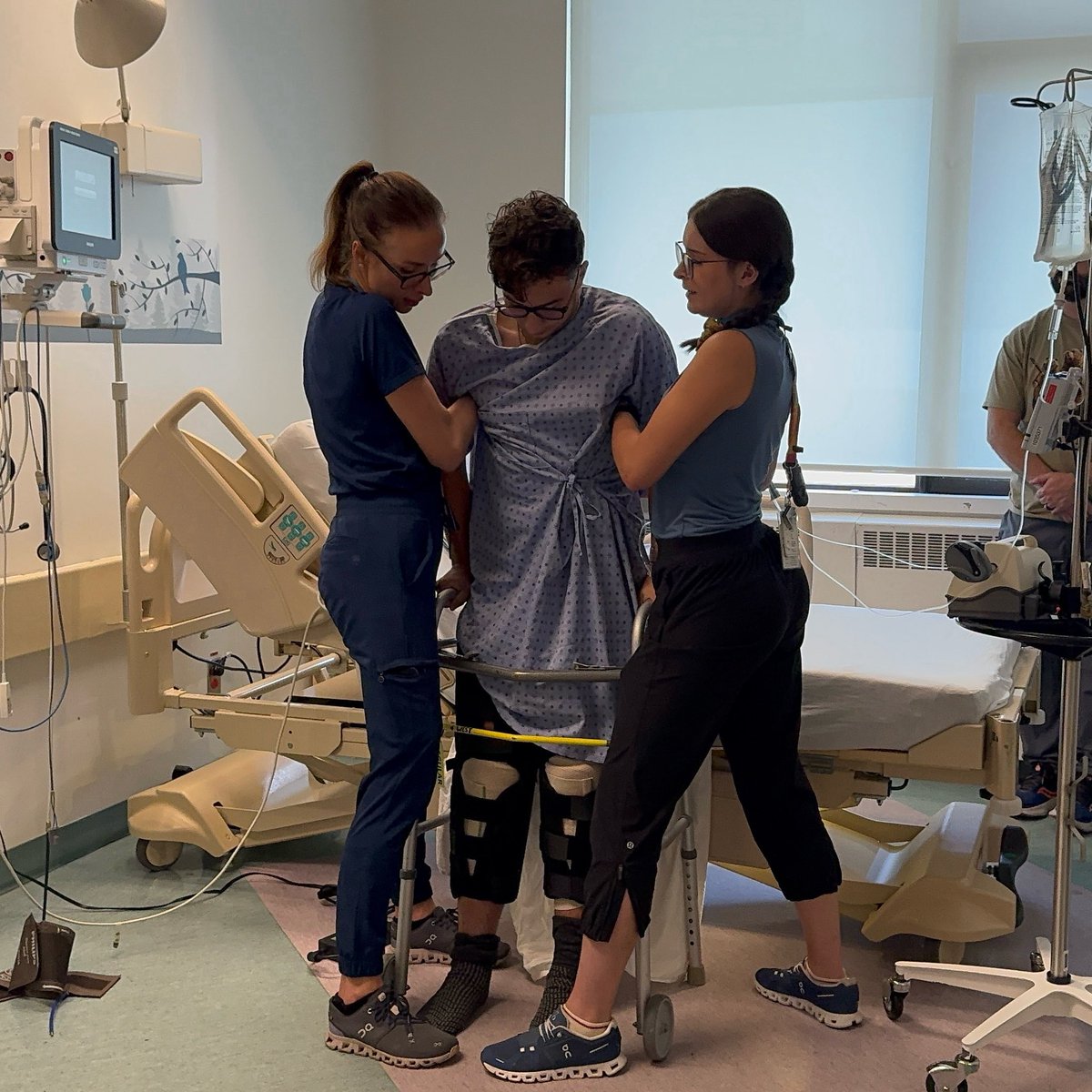 Yesterday I stood up on two broken knees! I’ll do it again tomorrow. If I’m not quitting, neither should you. Keep showing up for your brothers and team. Thanks to everyone who’s visited—it’s kept me strong. Show up, train hard, and let’s build something together. RSS 😤💙💛