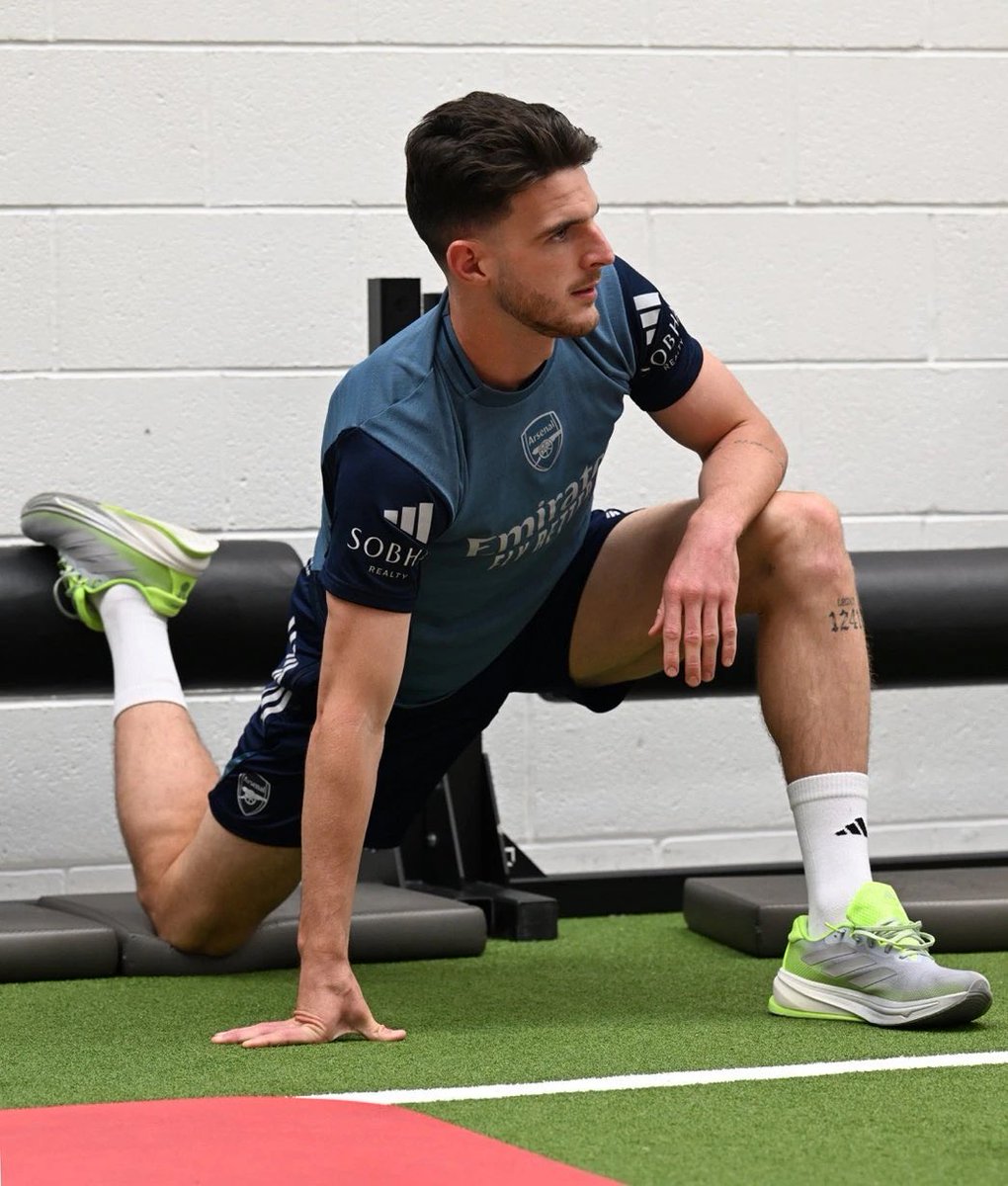 Declan Rice 🏴󠁧󠁢󠁥󠁮󠁧󠁿 😋