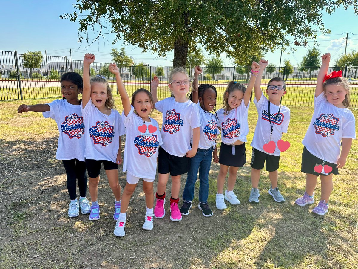 Kindergarteners were showing their Marshal Spirit today with our cute <a href="/McClurePTO/">McClurePTO</a> shirts!!! 💙🤠❤️
#mccluremarshals #mcclure2526 #itsagreatdaytobeamarshal