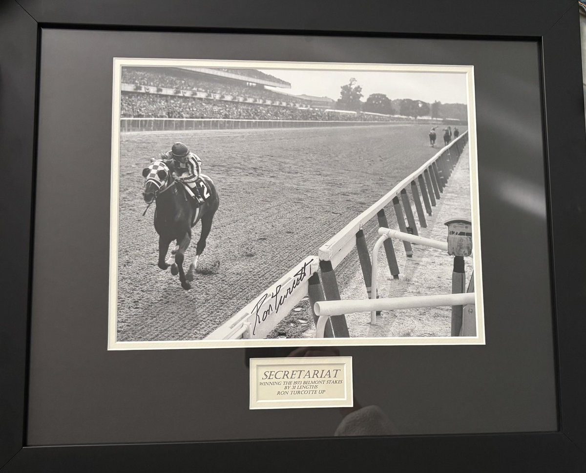 JaniceDean's tweet image. A few years ago I bought this signed photo of #RonTurcotte looking over his shoulder to see how far ahead he was at the end of the 1973 @BelmontStakes as #Secretariat crushed the #TripleCrown.  He was Canadian, like me.  What a memory. I’ll bet he’s riding Big Red in heaven. 🙏🏻