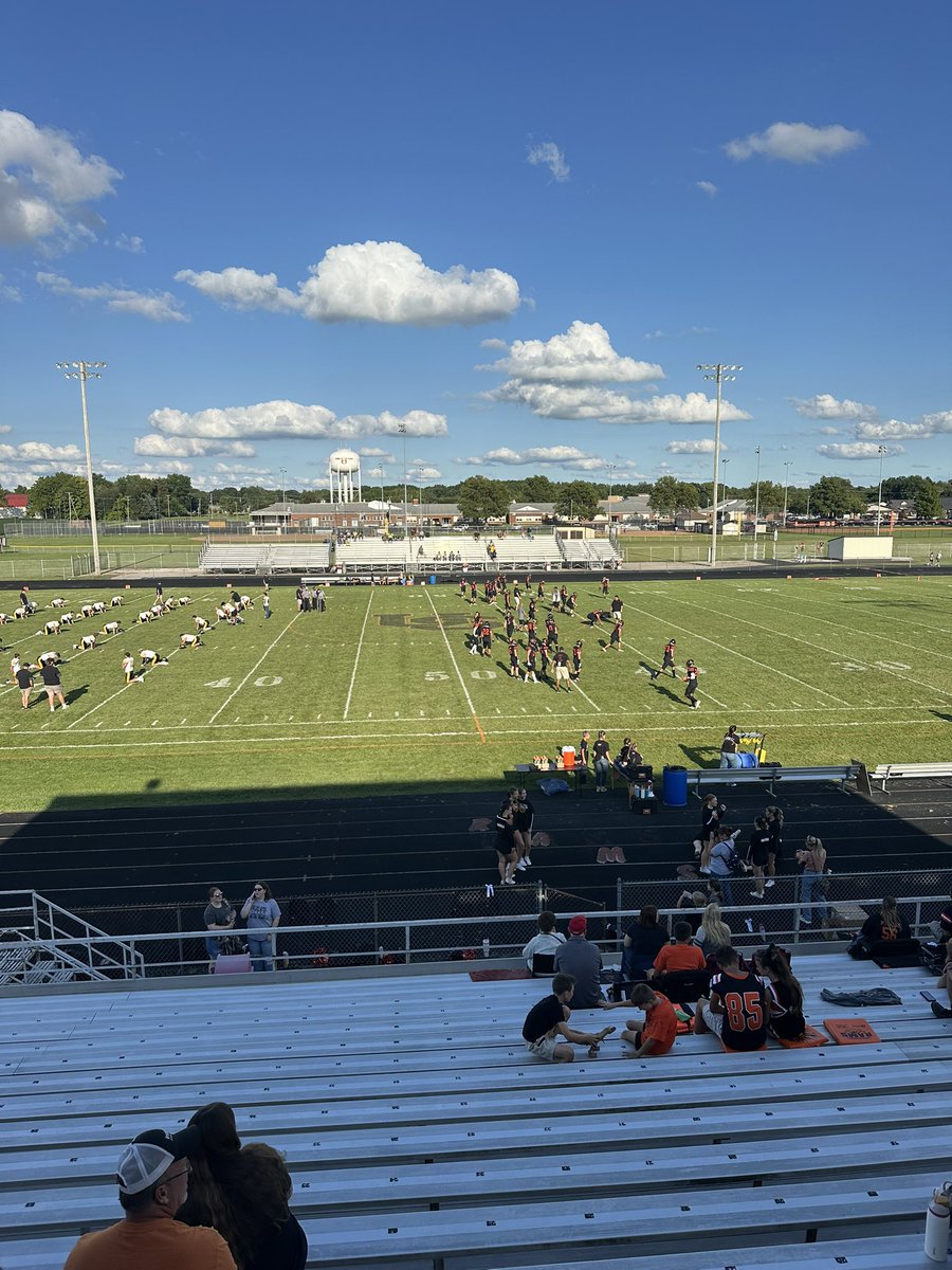 micahrflack's tweet photo. We’re live from Upper Sandusky as the Rams welcome the Golden Knights of Northmor! Upper Sandusky looks to avenge last year’s opening night loss against the defending KMAC champs. Jim Stevenson and I have the call tonight on Majic 95.9 🎙️ 

Listen live: https://t.co/mwnngoRdY4 https://t.co/rgqVdlZUxk