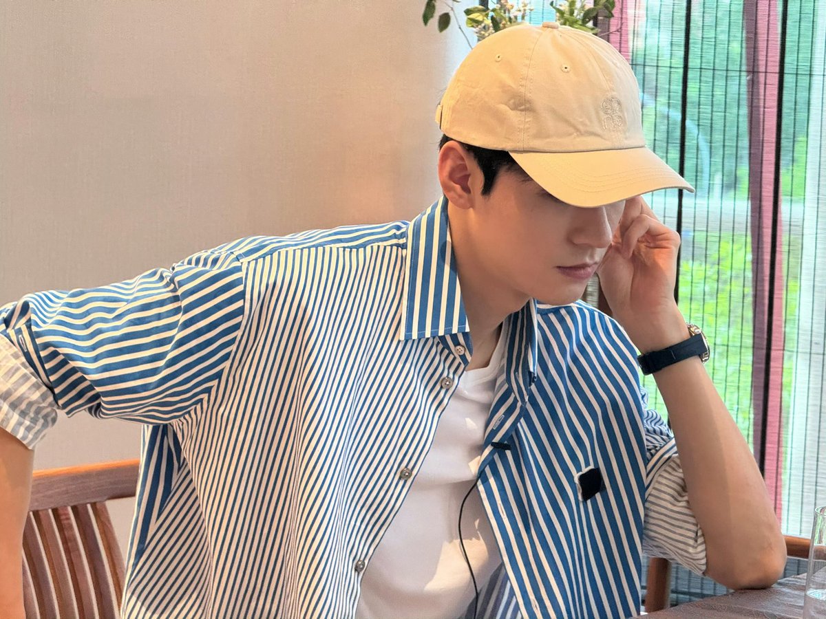 Good morning everyone!

#GongJun #กงจวิ้น #SimonGong #龚俊Simon #龚俊 #공준 #ゴンジュン