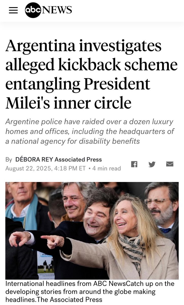 EL MUNDO HABLA DE MILEI

ABC News

"Argentina investiga presunto esquema de sobornos que involucra al círculo íntimo del presidente Milei. La policía allanó más de una docena de casas y oficinas de lujo, incluida la sede de una agencia nacional de prestaciones por discapacidad".