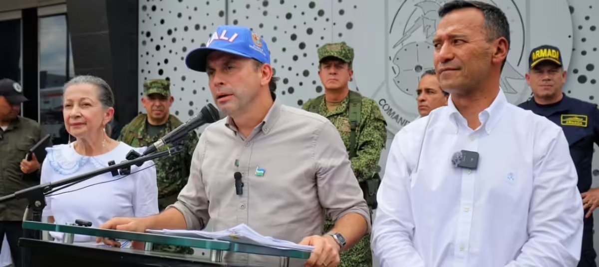 🔴 Conclusiones del Alcalde de Cali, Alejandro Éder, sobre consejo de seguridad donde anunció tres días de duelo y recursos para las familias afectadas ▼ eltiempo.com/colombia/cali/…