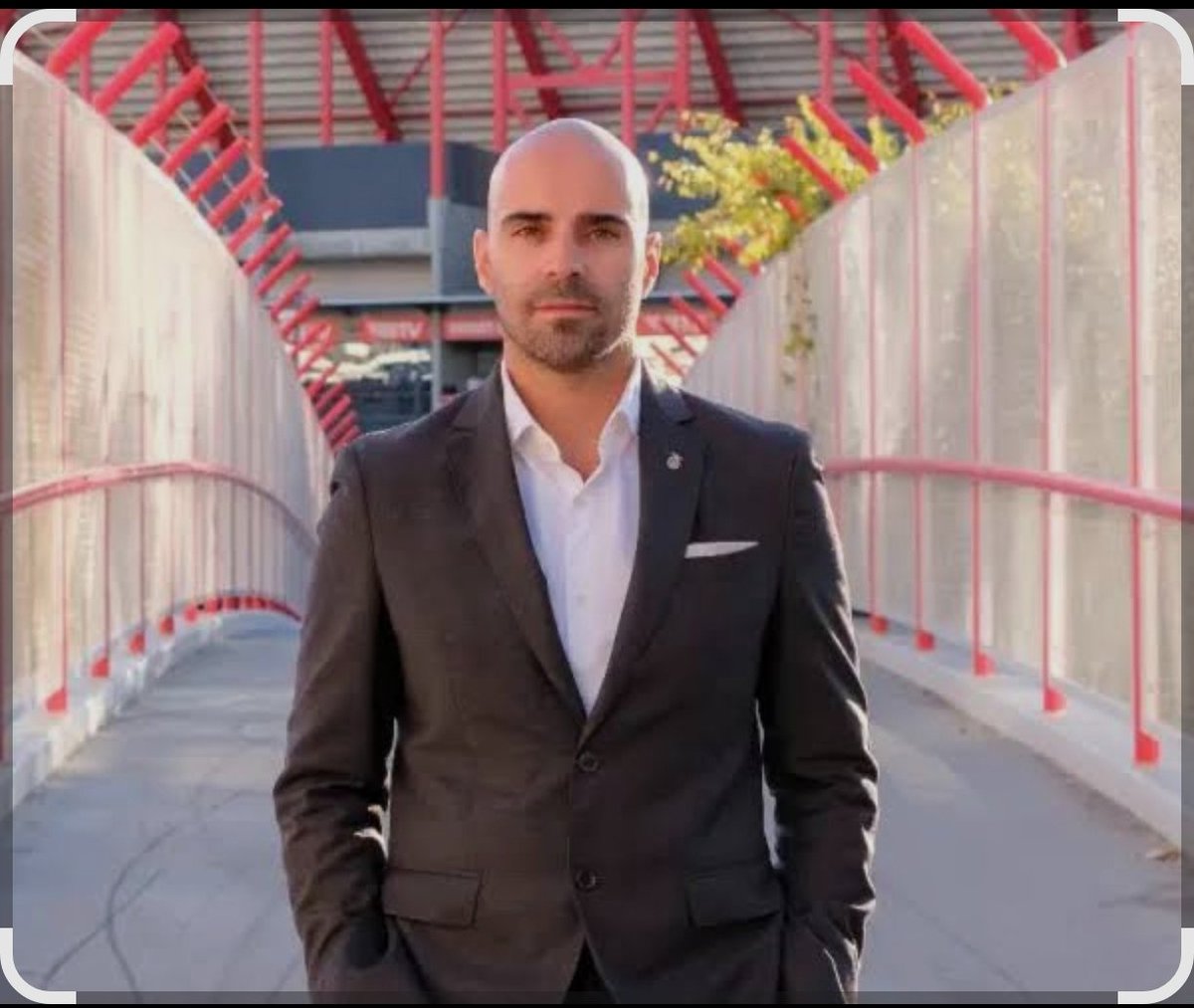 Será estranho apoiar um candidato preparado, competente, independente e perfeitamente conhecedor do clube a que se candidata? Mais uma enorme prova de tudo isto, hoje na SIC notícias. #BenficaVecera