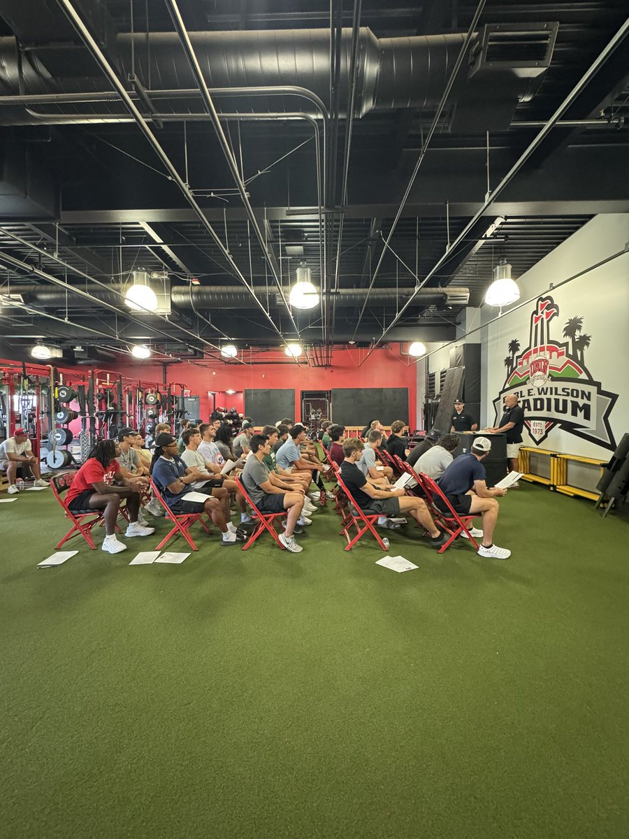First team meeting ✅

Excited for the 2026 season!!!

#BEaREBEL