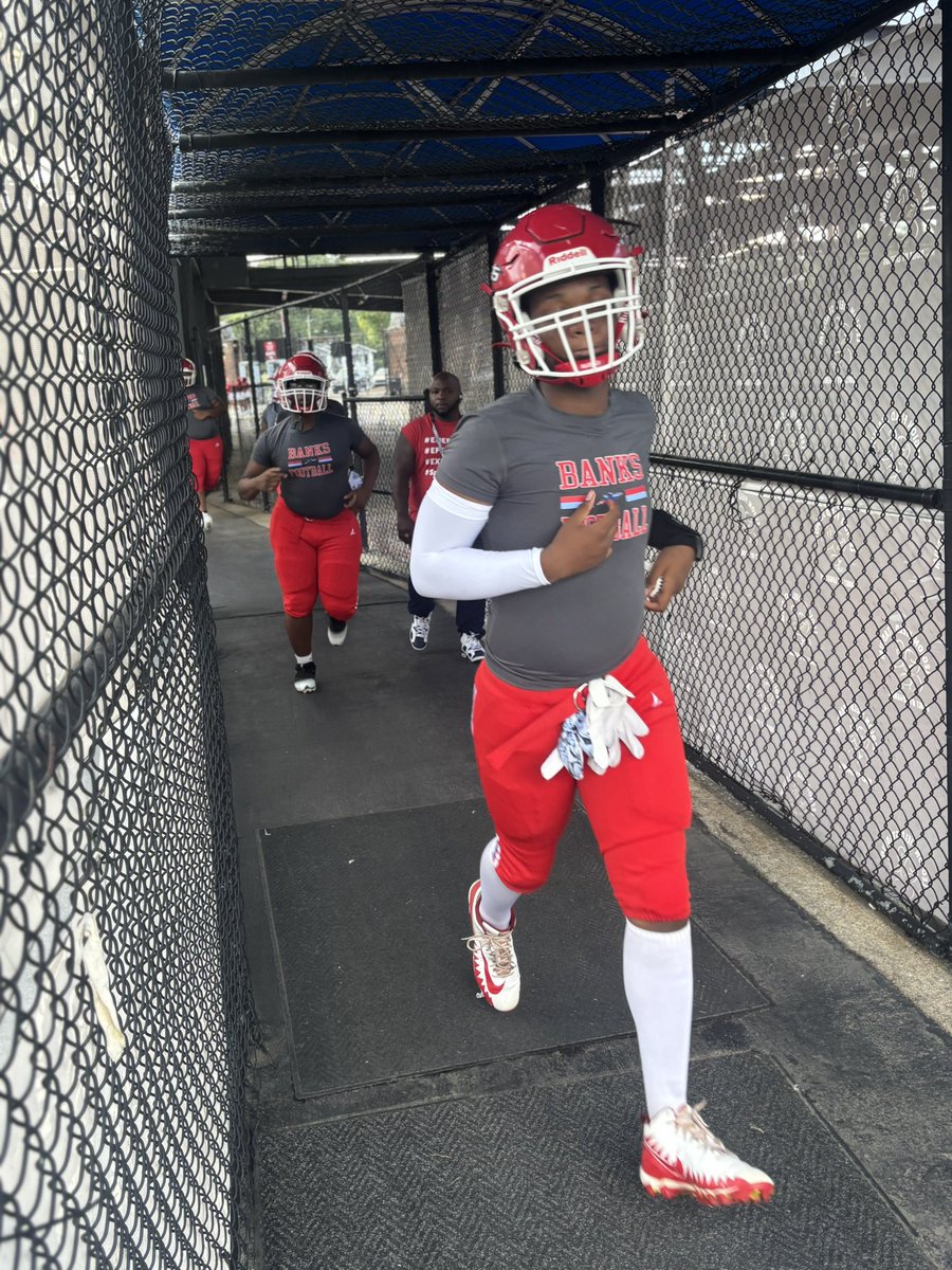 Banks Academy tweet media