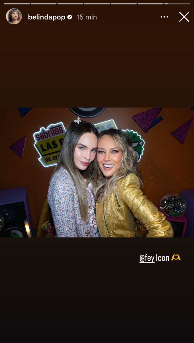 TheQueenFey's tweet photo. “Qué ilusión @officialfey. Todavía me acuerdo cuando me compraba los jeans igual que tú de cuadritos y la scrunchie para el pelo y me la ponía en la muñeca para parecerme a ti 🥹🥹 que bonito compartir contigo te admiro mucho” &amp; “Icon 🫶”

—Belinda (@belindapop) vía IG Stories ✨ https://t.co/JAlWN48jBU