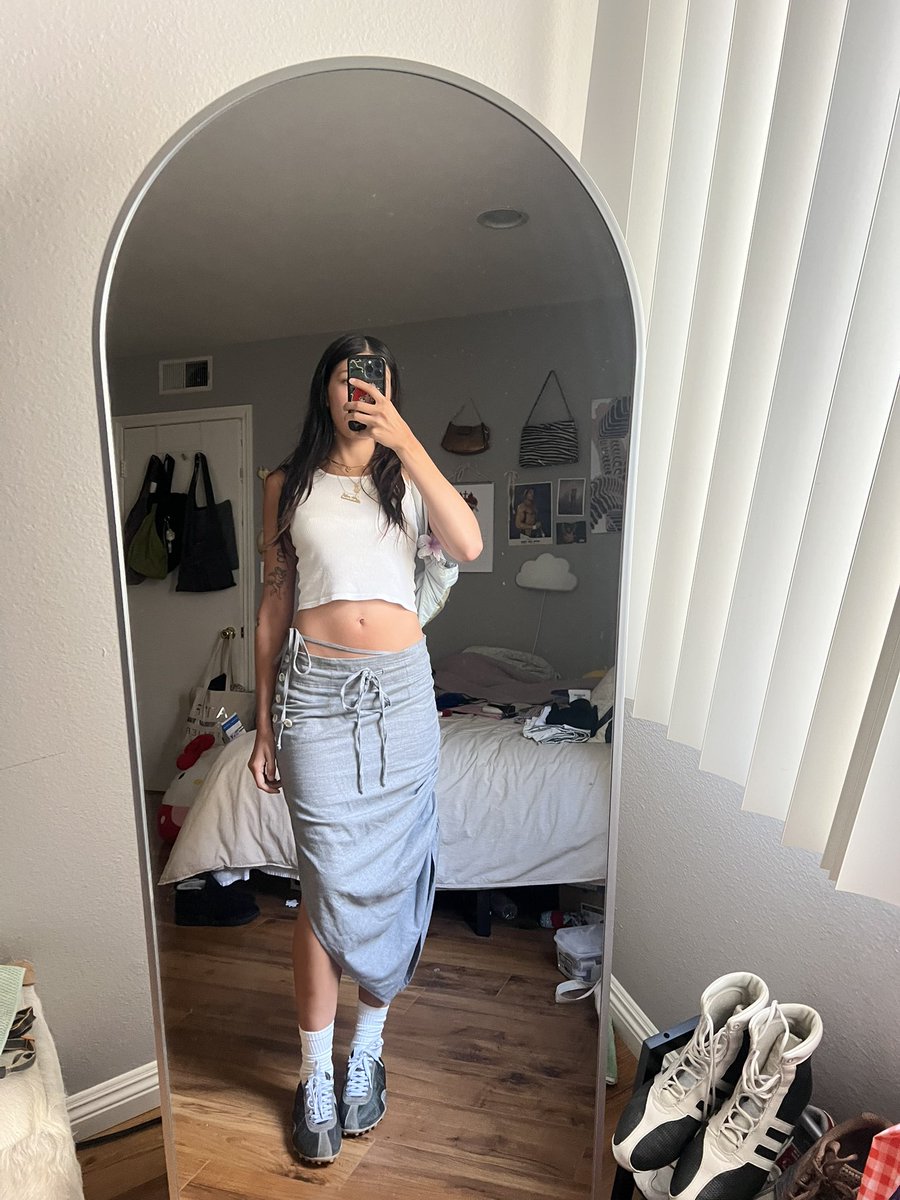 girlphunk's tweet photo. https://t.co/AfRC7hAQuH